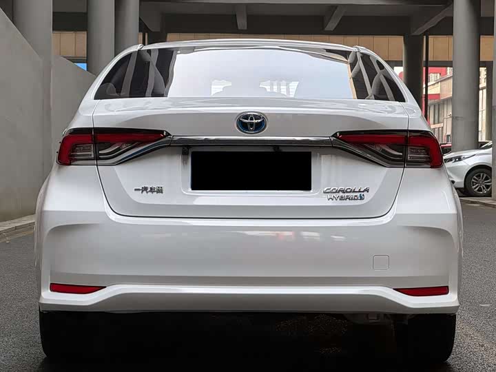 Фото 4 - Toyota Corolla