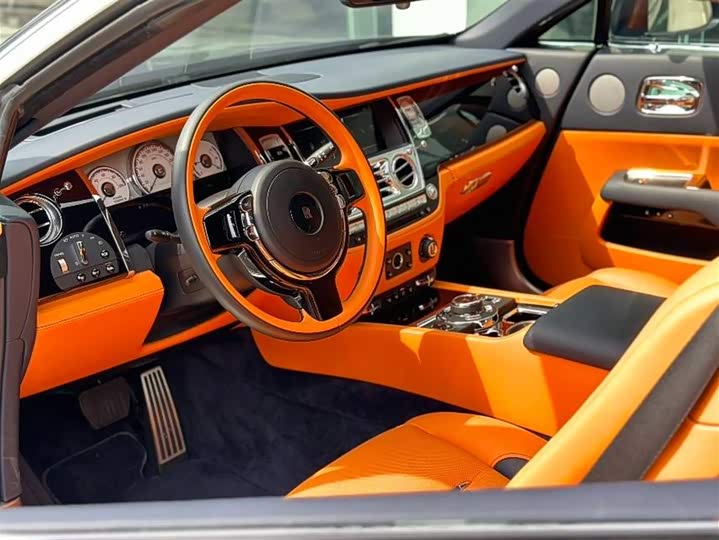 Фото 9 - Rolls-Royce Dawn