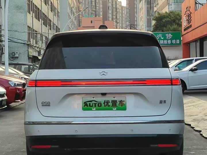 Фото 4 - Nio ES8