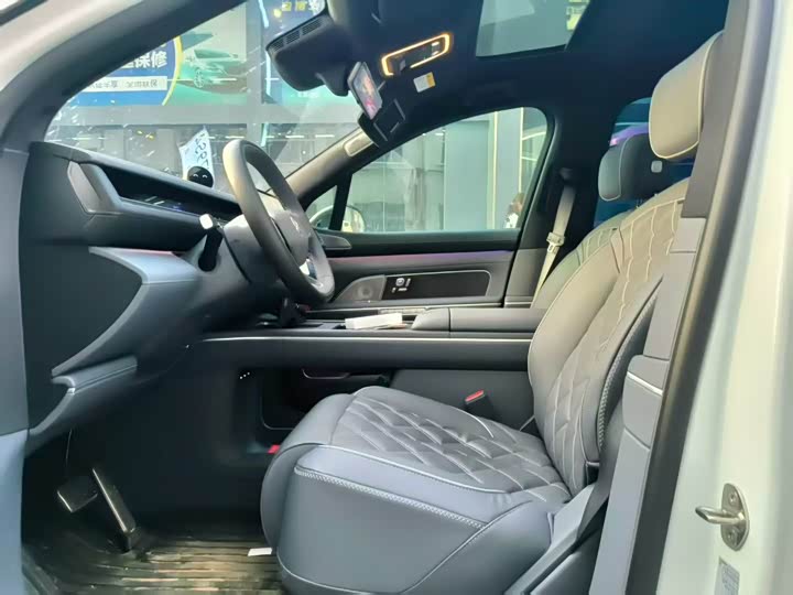 Фото 5 - Nio ES8