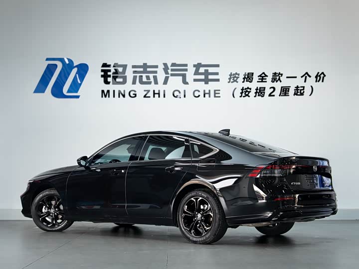 Фото 3 - Honda Accord