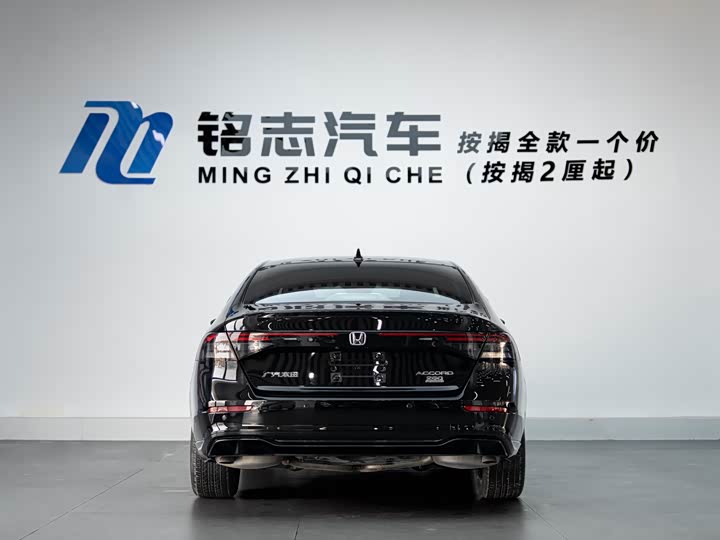 Фото 6 - Honda Accord