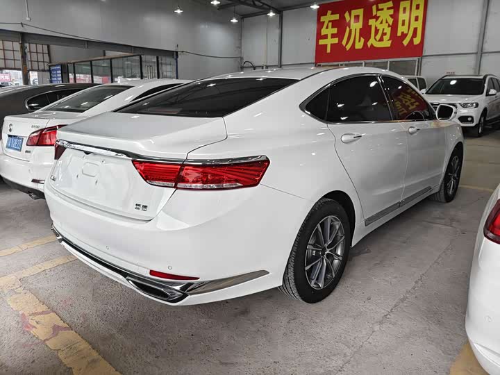 Фото 9 - Geely Emgrand GT