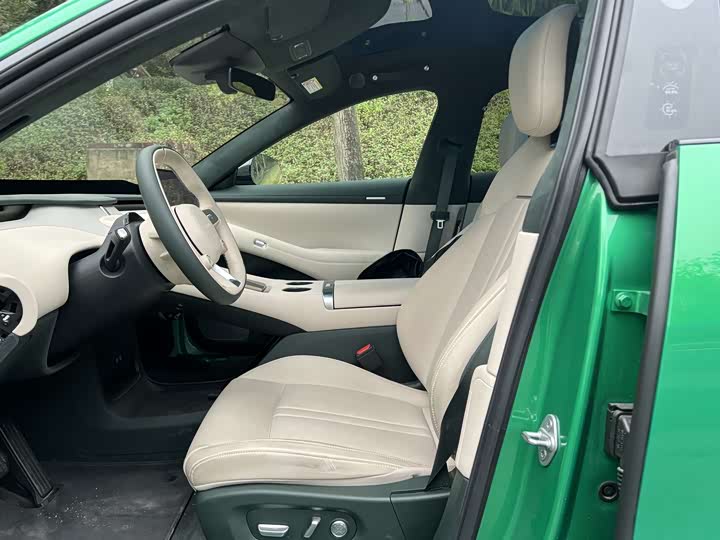 Фото 7 - Xiaomi YU7