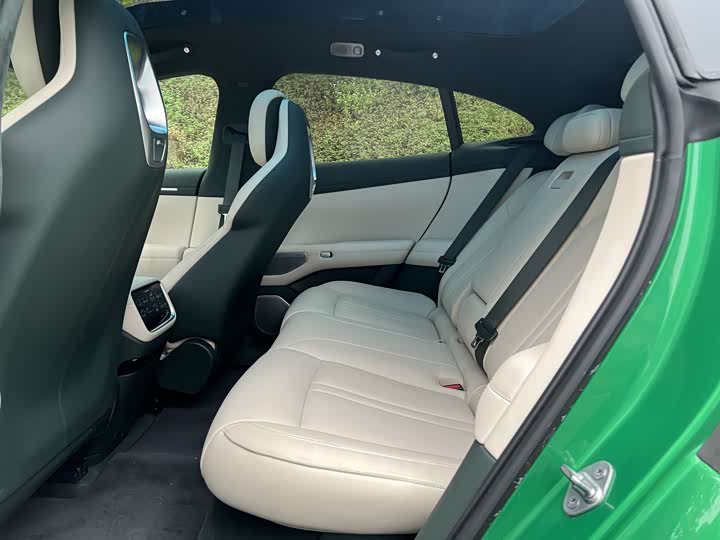 Фото 8 - Xiaomi YU7