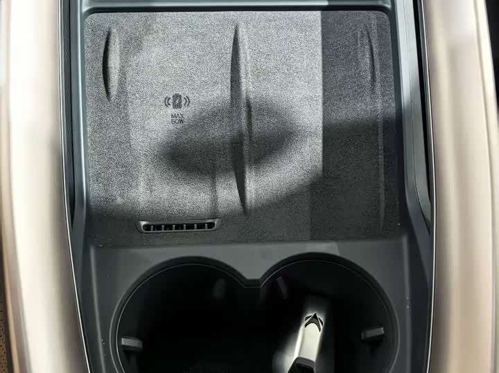 Фото 9 - BAIC Arcfox Alpha S5