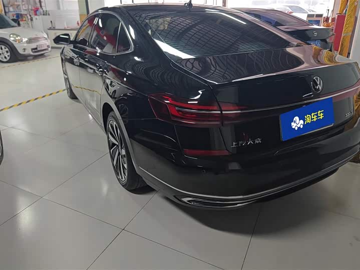 Фото 3 - Volkswagen Passat