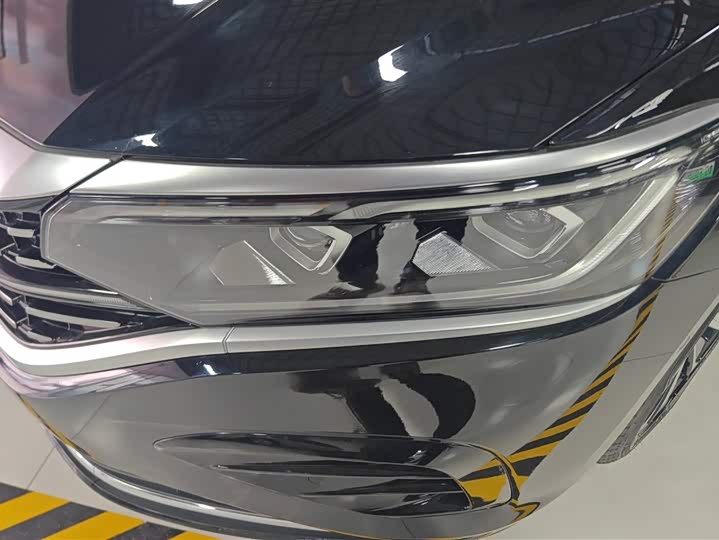 Фото 5 - Volkswagen Passat