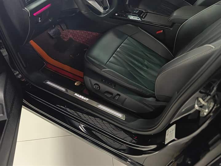 Фото 9 - Volkswagen Passat