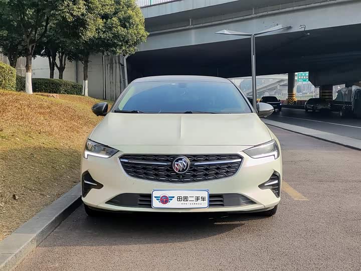 Фото 2 - Buick Regal