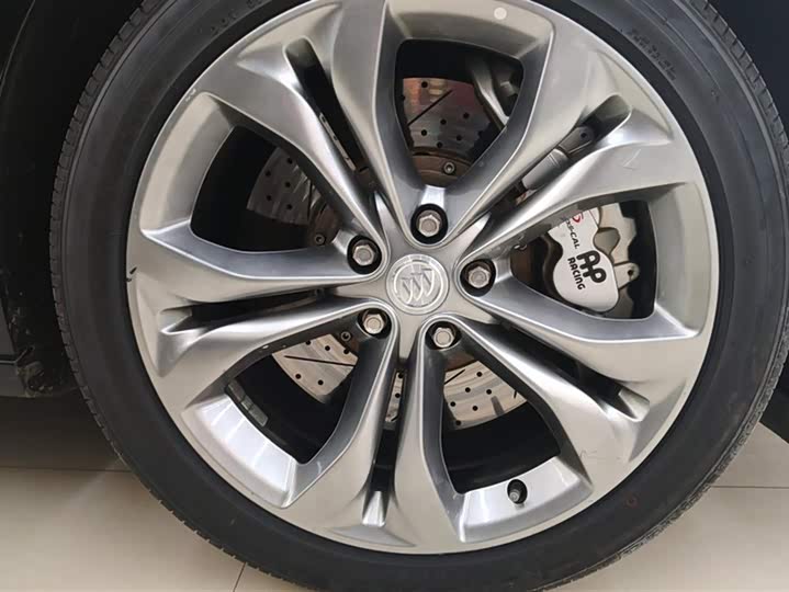 Фото 6 - Buick LaCrosse