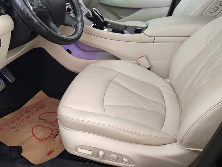 Фото 9 - Buick LaCrosse