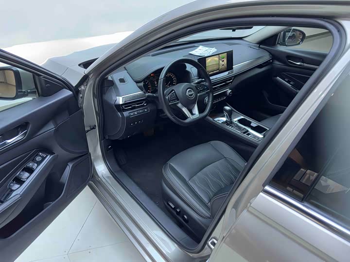 Фото 9 - Nissan Teana