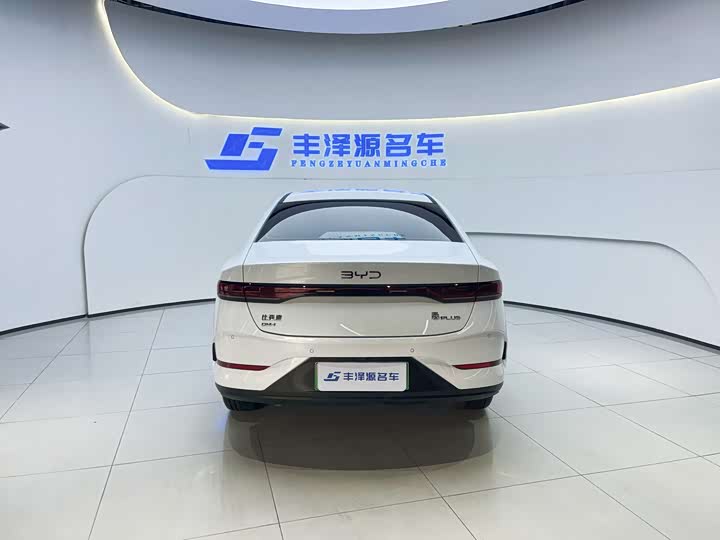 Фото 3 - BYD Qin Plus