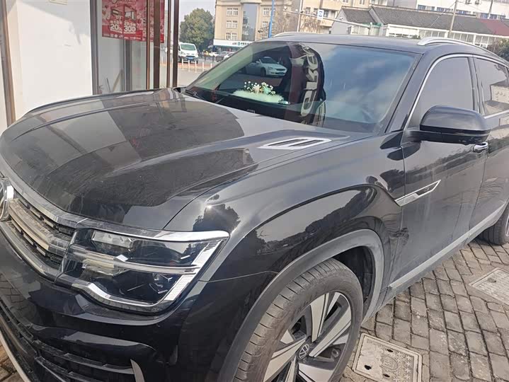 Фото 1 - Volkswagen Teramont X