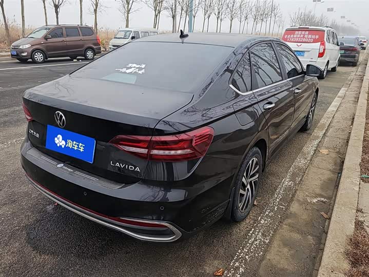 Фото 3 - Volkswagen Lavida