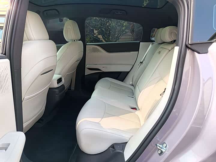 Фото 6 - XPeng G6