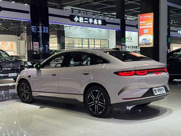 Фото 3 - BYD Qin L