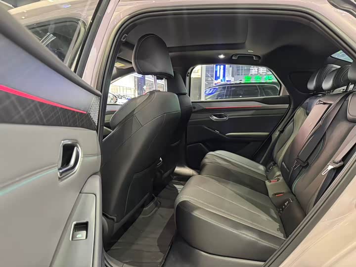 Фото 7 - BYD Qin L