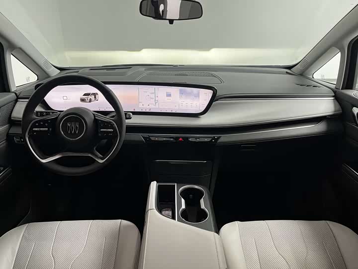 Фото 4 - Buick GL8 ES