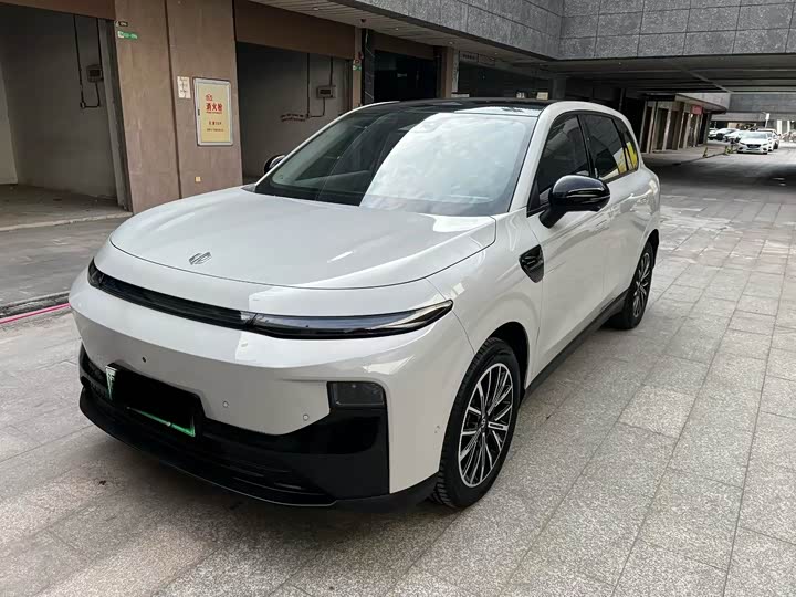 Фото 1 - Leapmotor B10