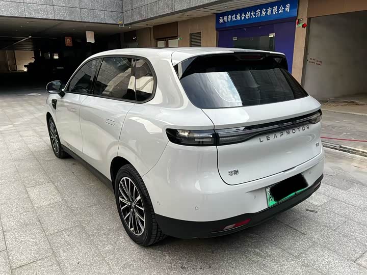 Фото 6 - Leapmotor B10