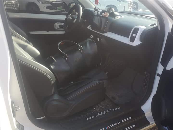 Фото 8 - Roewe Clever