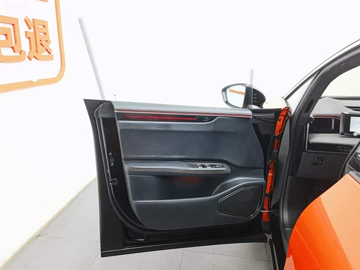 Фото 8 - HiPhi X