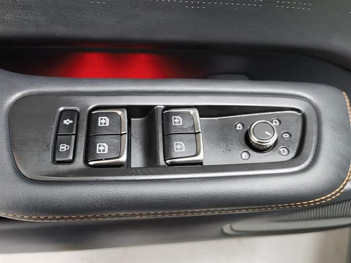 Фото 9 - HiPhi X