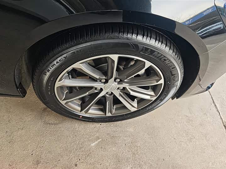 Фото 6 - Buick LaCrosse