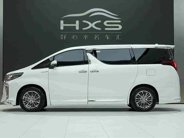 Photo 3 - Toyota Alphard