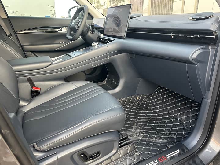 Фото 7 - Geely Galaxy E5