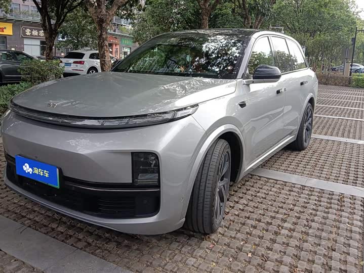 Фото 1 - LiXiang L8