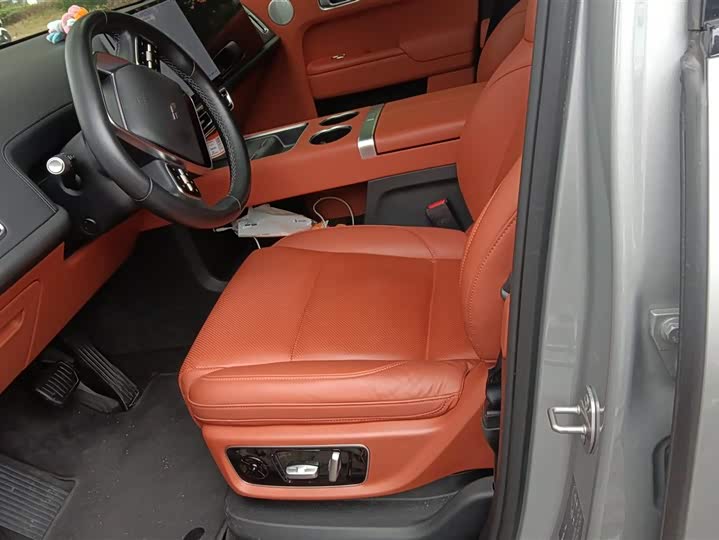 Фото 9 - LiXiang L8