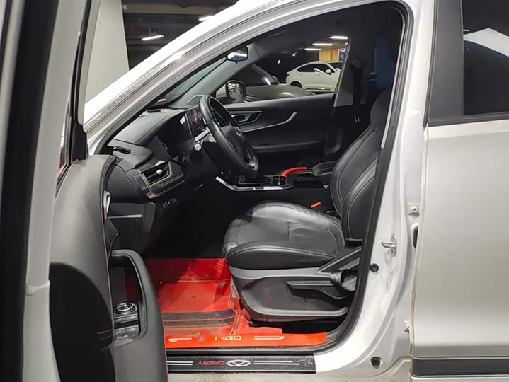 Фото 9 - Chery Tiggo 8