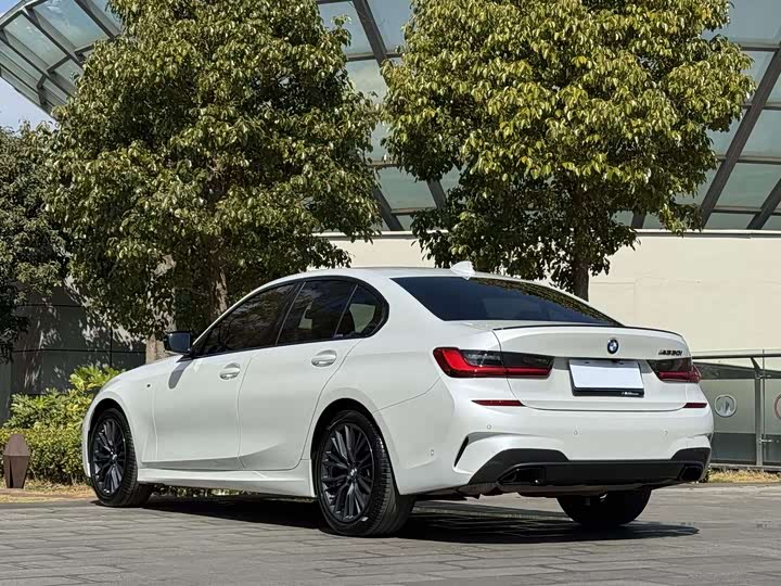 Фото 9 - BMW 3 Series