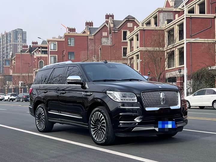 Фото 3 - Lincoln Navigator