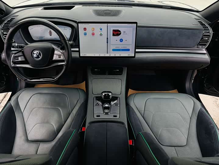 Фото 4 - BYD Han