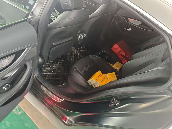 Фото 3 - Mercedes-Benz AMG GT