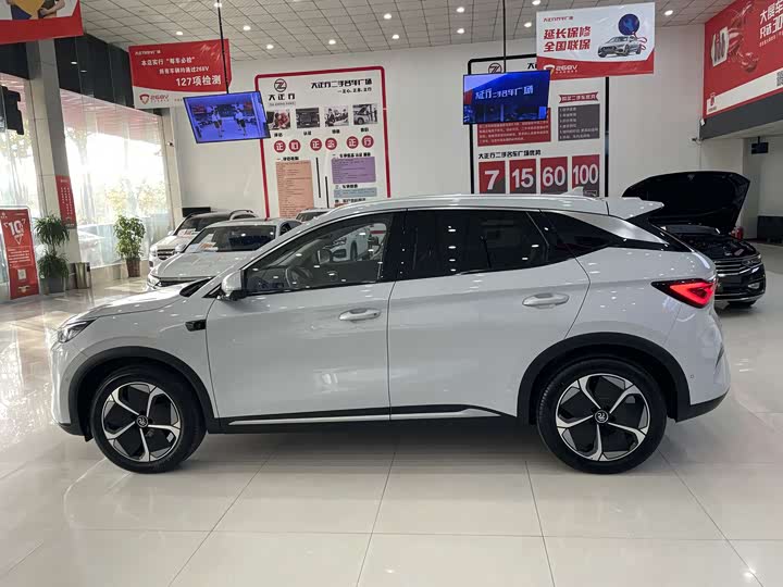 Фото 3 - BYD Yuan Plus