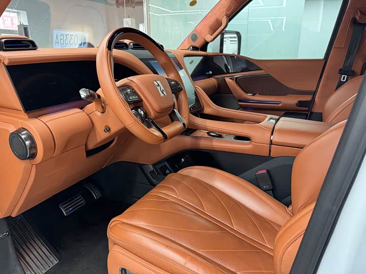 Фото 6 - BYD Yangwang U8