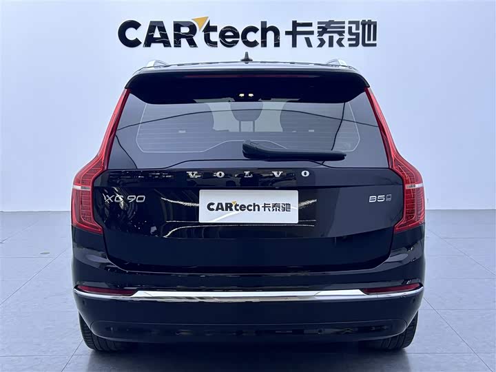 Фото 3 - Volvo XC90