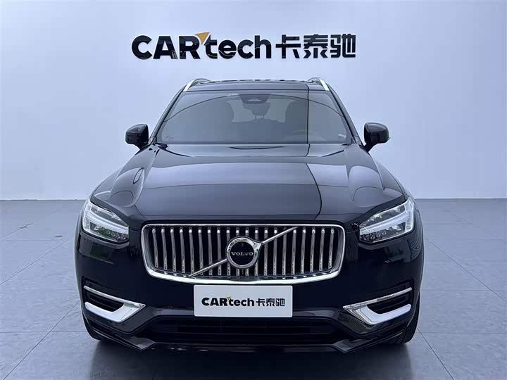 Фото 4 - Volvo XC90