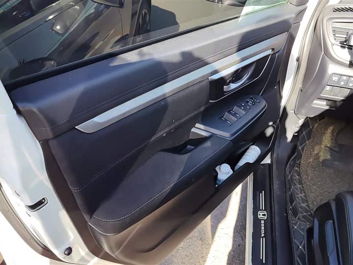 Фото 7 - Honda CR-V