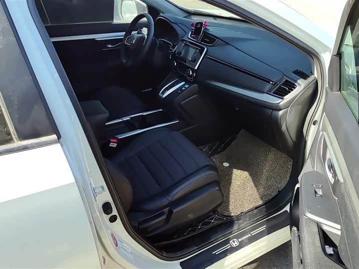 Фото 8 - Honda CR-V