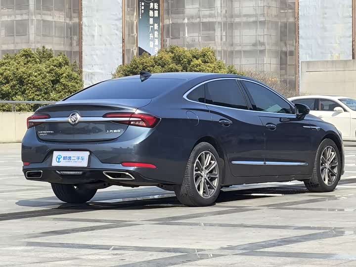 Фото 9 - Buick LaCrosse