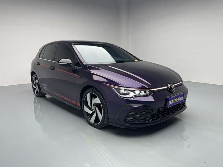 Фото 2 - Volkswagen Golf GTI