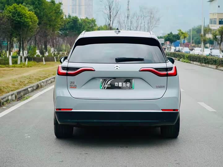 Фото 5 - Nio ES8