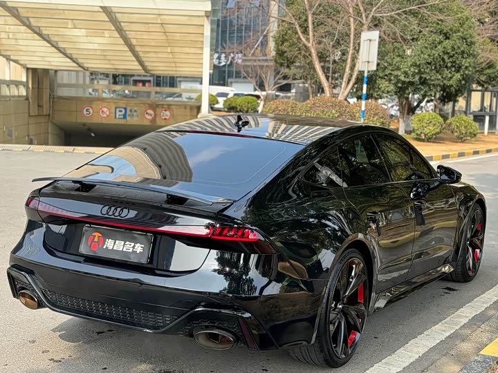 Фото 6 - Audi RS 7