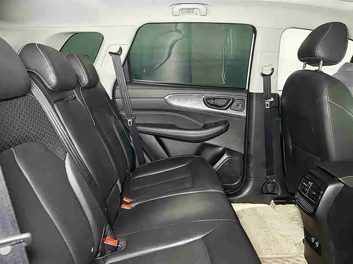 Фото 7 - Roewe RX5